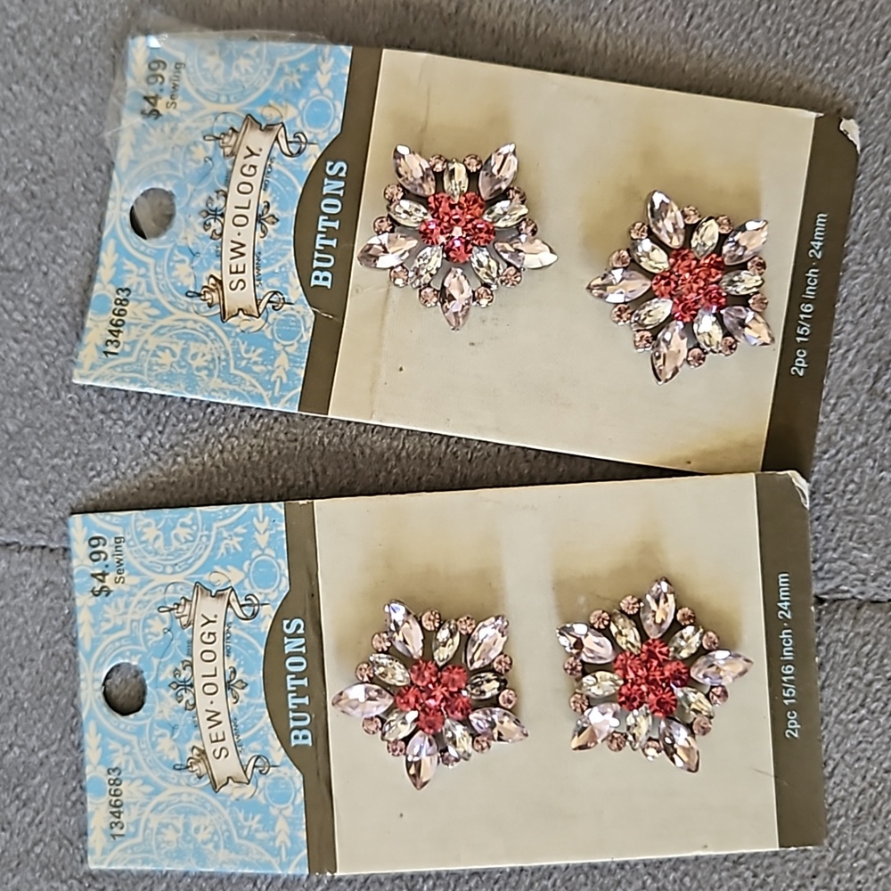 New Sew-Ology Pink Silver-toned Flower Star Snow Flake Rhinestone Buttons 24mm